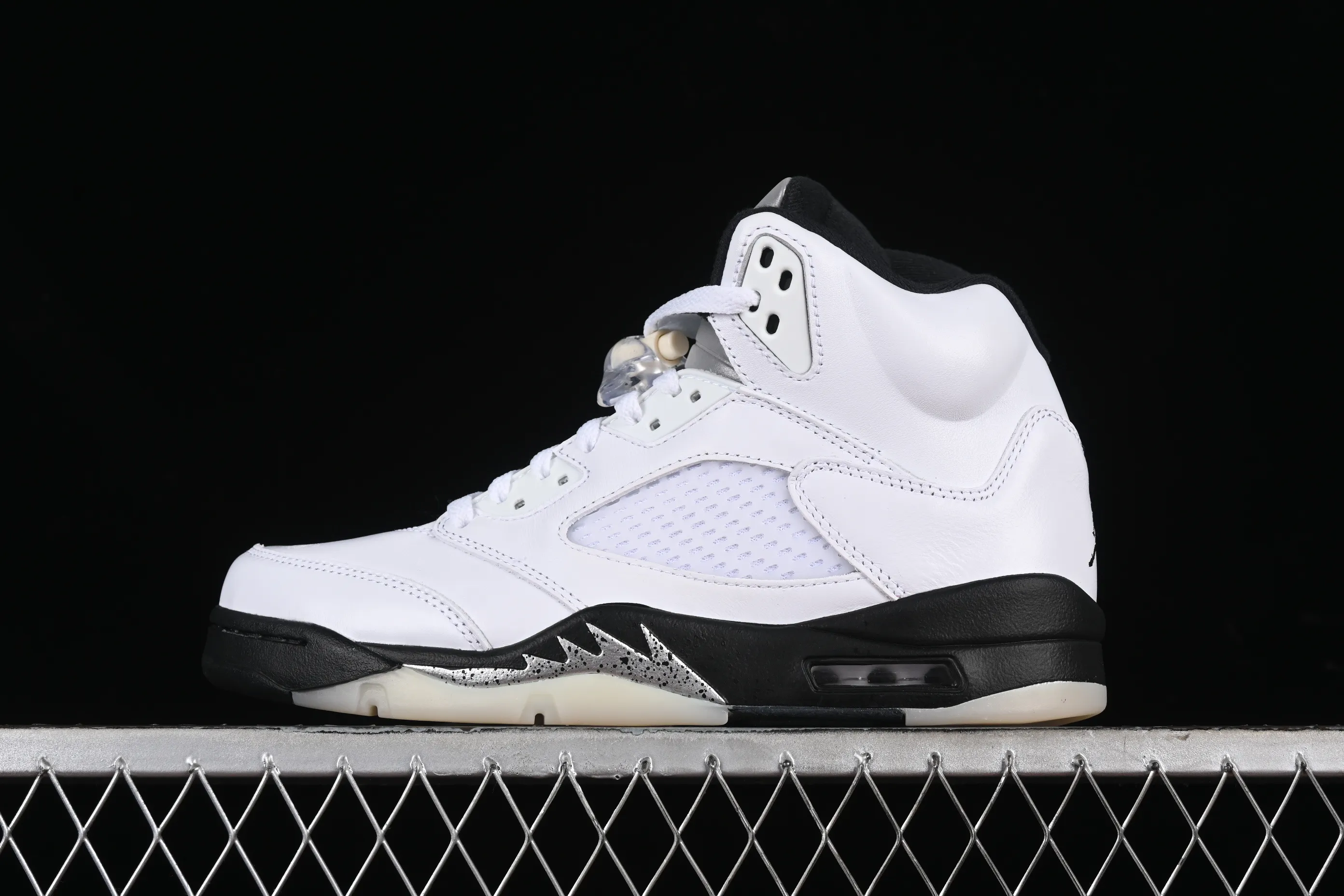 All categories Air Jordan Jordan series basketball shoes Air Jordan 5 P version Air Jordan 5 Retro AJ5 Joe 5 silver black DD0587-110